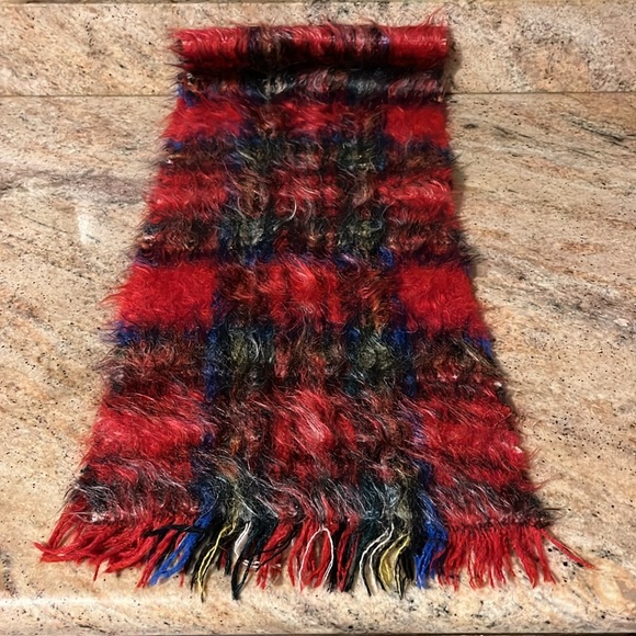 Vintage Andrew Stewart Scotland Mohair Tartan Plaid Wool Blend Scarf. - Picture 3 of 6